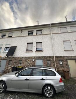 ** SUPER- PREIS -FAST GANZ RENOVIERT-GEMÜTLICHES REIHENMITTELHAUS MIT SCHÖNEM GARTENGRUNDSTÜCK IN DER VG WISSEN**** - Katzwinkel (Sieg)