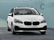 BMW 220, i Active Tourer Advantage, Jahr 2020 - München