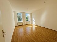 Bezugsfreie Altbauwohnung mit Balkon zum ruhigen Innenhof nahe S-Bhf Adlershof! - Berlin