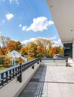 Erstbezug: Hochklassige Penthouse-Wohnung in fertiggestelltem Stadtpalais - München