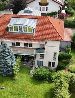 Attraktive OG-DG-Maisonette-Wohnung in begehrter Lage von Stephanskirchen - Stephanskirchen