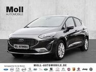 Ford Fiesta, Titanium 100PS Winter Parking Komfort 16, Jahr 2023 - Aachen