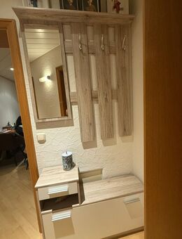 Flurgardarobe in Holz Optik - Stockstadt (Main)