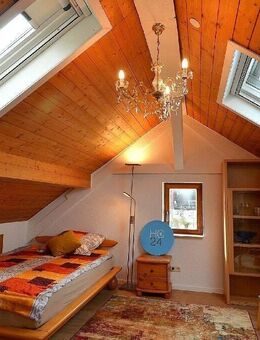 Schöne 1-Zimmer-Dachwohnung in Wehr, möbliert - Wehr (Baden-Württemberg)
