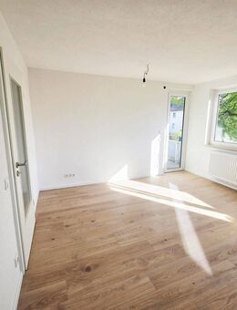 Helle Eigentumswohnung mit Balkon & Mansardenzimmer - Talfeld Biberach - Biberach (Riß)
