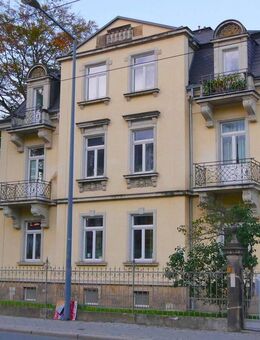 AREAS: Attraktive 4-R.-Whg. mit Balkon in Blasewitz zu verkaufen - Dresden