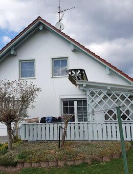 Einfamilienhaus mit herrlichem Gartengrundstück, ca. 1.000 m2 und Doppelgarage - Bernried