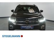 VW T-Cross, 1.0 TSI United, Jahr 2022 - Detmold