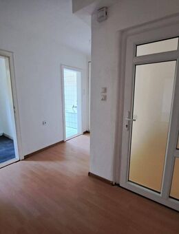 Leben in einer ruhigen Wohnsiedlung in Köditz/Brunnenthal - 4-Zimmer-Wohnung ca. 83 m² Wohnfläche - Gemeinschaftsgarten - Köditz
