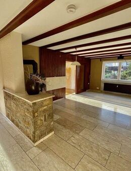 Großzügige, helle Wohnung mit Garage in ruhiger Lage!! - Rimpar