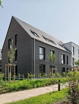Bezugsfertig: 4-Zimmer-Erdgeschosswohnung mit großem Privatgarten - Eggolsheim