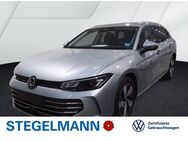 VW Passat Variant, 1.5 eTSI Business, Jahr 2024 - Detmold