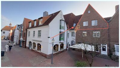 HUSUM TOPLAGE: Wunderschöne Maisonette mit Balkon und Parkplatz zwischen Schlosspark und Marktplatz!