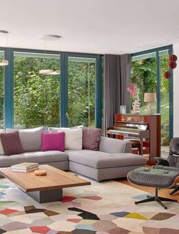 Unverbaubare, naturnahe Lage in Seenähe: Großzügige Familienvilla mit Indoor-Pool - Feldafing