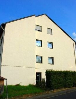 Gemütliche ca.100m² Erdgeschoss-Wohnung mit geschützter West-Terrasse - Langgöns