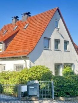 ***Wohnen am Tannenwäldchen*** Großzügiges Einfamilienwohnhaus mit Garage in zentraler Lage von Melsungen - Melsungen