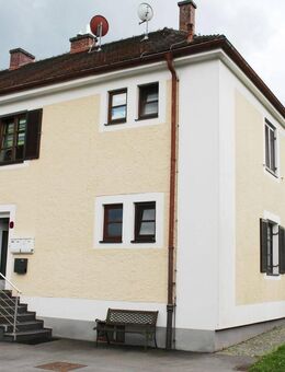 Chramante, renovierte 3-Zimmer-Wohnung mit Garten, Gartenhäuschen und Garage - Passau