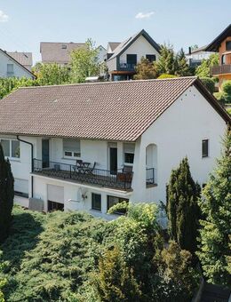 Besonderes Einfamilienhaus mit ELW, 982 qm Grund, 191 qm Wfl. Doppelgaragen, Randbezirk Karlsruhe - Pfinztal