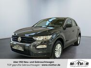 VW T-Roc, 1.5 TSI Basis Vo Hi, Jahr 2018 - Brandenburg (Havel)