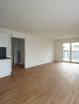 Traumhafte Penthouse-WHG in Crailsheim, 2 Zi, Erstbezug, Einbauküche, Balkon, Tiefgaragenstellplatz - Crailsheim