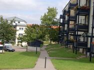 Schön geschnittene 2-Zimmerwohnung mit Balkon in Naumburg - Naumburg (Saale)
