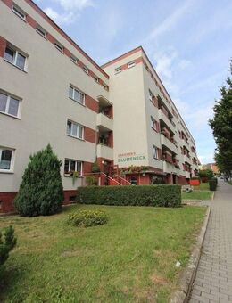 Schnell sein lohnt sich! Schöne 2-Raumwohnung im Erdeschoss mit Balkon! - Altenburg