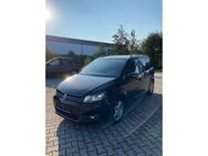 VW Touran Cup 2.0 TDI DSG*7-Sitze*AHK*EXPORT* - Neureichenau