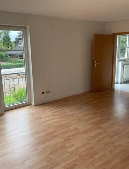6-Familienhaus, guter Grundriss, TG-Platz sucht... - Hamburg