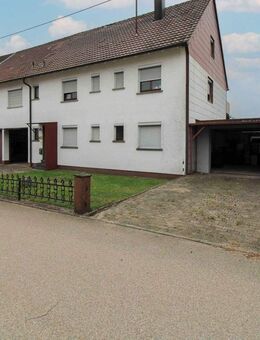 Sanierungsbedürftiges Dreifamilienhaus mit viel Potenzial - Böhmenkirch