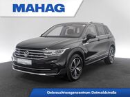 VW Tiguan, 1.5 TSI ELEGANCE IQ Light ParkLenkAssist 18Zoll, Jahr 2021 - München