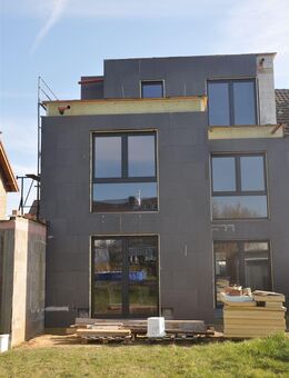 Bergheim: KfW 40 Staffelgeschoss-EFH, 212 m² , Fertigstellung nach Ihren Wünschen! - Bergheim (Nordrhein-Westfalen)