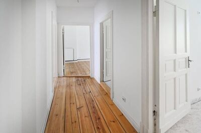 Geräumige Single- oder Paarwohnung - Frisch renovierte 2-Zi.-Wohnung im ruhigen Moabit