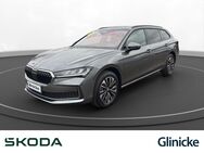 Skoda Superb, 1.5 TSI Combi iV Selection LoungePlus, Jahr 2022 - Erfurt