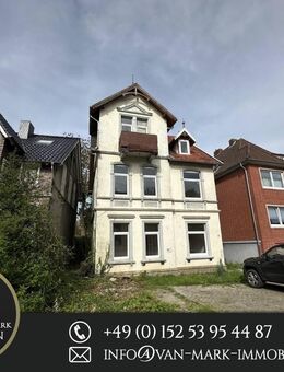 Sanierungsbedürftiges Mehrfamilienhaus mit drei Wohnungen und Ausbaureserve für 4. Wohnung, 10% AFA - Emden
