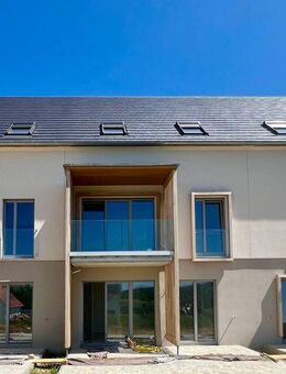 Modernes Reihenhaus Erstbez. | NEUES WOHNEN AM SANDBERG | Hohenburg - Hohenburg