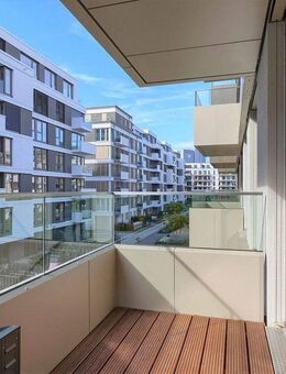 Exklusive 3-Raum-Wohnung mit gehobener Innenausstattung mit EBK in Berlin Mitte - Berlin
