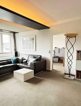 Großzügige 3,5-Zimmer-Stadtwohnung in zentraler Lage - Stuttgart