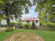 Bezugsfreier Bungalow mit großem Grundstück im Dorfkern von Pessin - Pessin