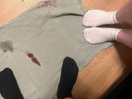 Bi Paar bietet benutztes Handtuch an (keine getragene Socken oder Wäsche) - Hannover