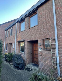 Charmantes Reihenmittelhaus mit Vollkeller und ausgebautem Dachgeschoss in familienfreundlicher Lage von Rellingen - Rellingen