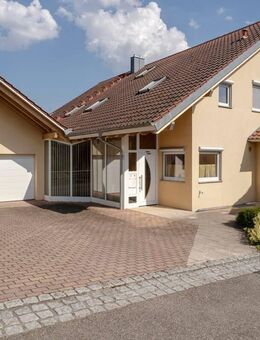 TRAUMHAFTES ZWEIFAMILIENHAUS IN BESTLAGE - Heilbronn