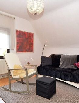 Schöne 2-Zimmer-Dachgeschoss Wohnung in Grenzach-Whylen, möbliert - Grenzach-Wyhlen