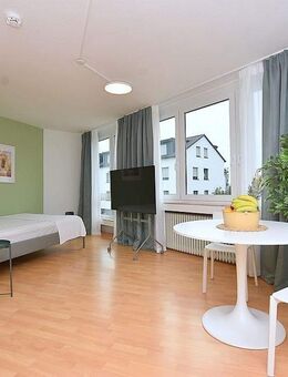 Modern möblierte 1,5-Zimmer Wohnung mit Balkon und PKW-Stellplatz in zentraler Lage in Sindelfingen - Sindelfingen