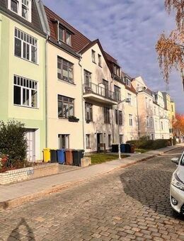 Kernsanierte 3 Zimmer Wohnung mit Fahrstuhl und zwei Balkonen im Bahnhofsviertel - Rostock