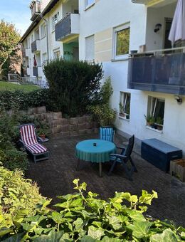 Helle und geräumige Souterrainwohnung: Moderne Eigentumswohnung mit Terrasse und Stellplatz in Soest! - Soest