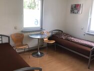 Gästezimmer mit Internet, EtagenDusche/Wc, Gästeküche und TV - Esslingen (Neckar)