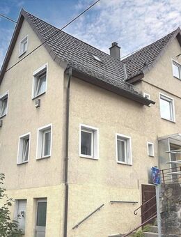 Freies, sanierungsbedürftiges Ein- bis Zweifamilienhaus in Stuttgart-Mühlhausen - Stuttgart