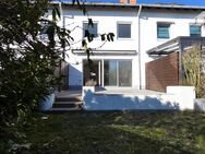 MODERNISIERTES REIHENHAUS! In beliebter Lage von Taunusstein (Am Sonnenhang) - Taunusstein