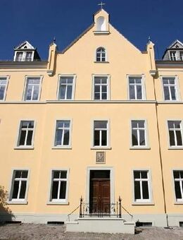 ATTRAKTIVE SENIORENGERECHTE WOHNUNG IN ALTSTADTLAGE VON ARNSBERG - Arnsberg