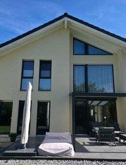 Provisionsfrei! Großzügiges, kernsaniertes Einfamilienhaus in Elsdorf - Elsdorf (Nordrhein-Westfalen)